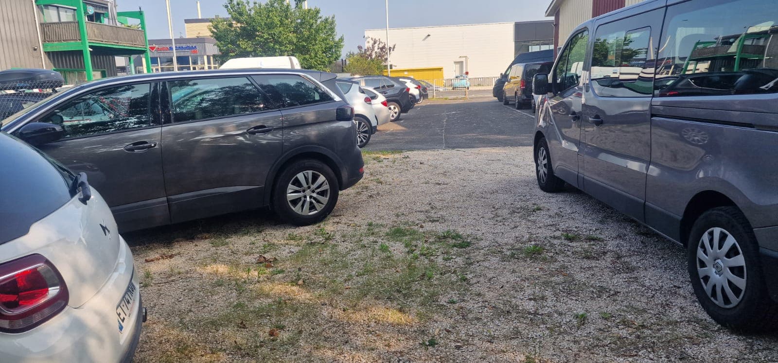 Parking photo 12