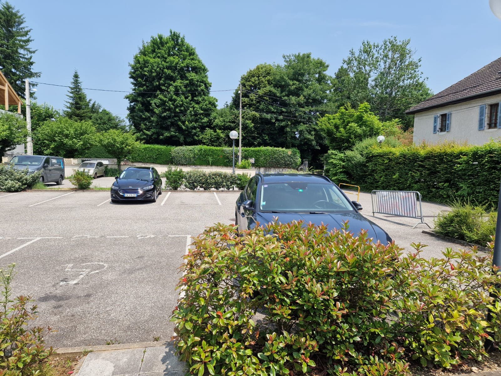 Parking photo 8